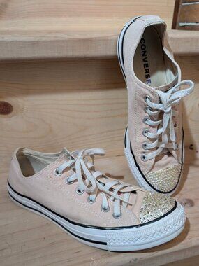Converse Women's 9 Chuck Taylor All Star Ox Low Top sneakers Rhinestone Toe Caps
